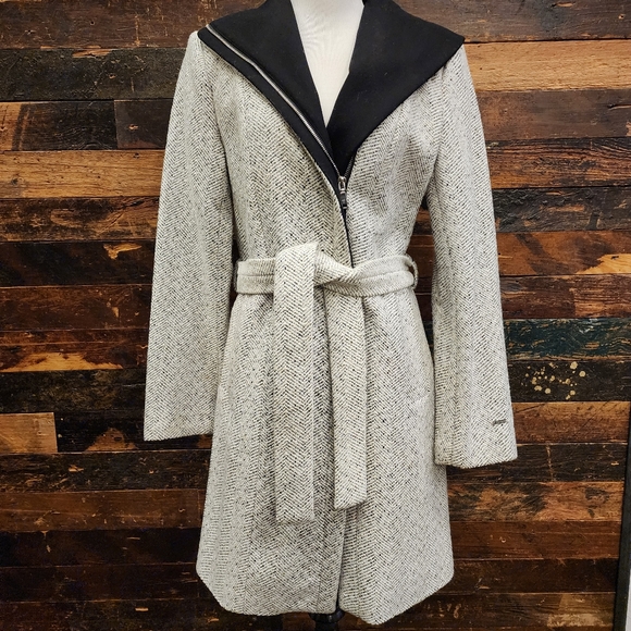 Tahari Small Wool Coat - Picture 11 of 13